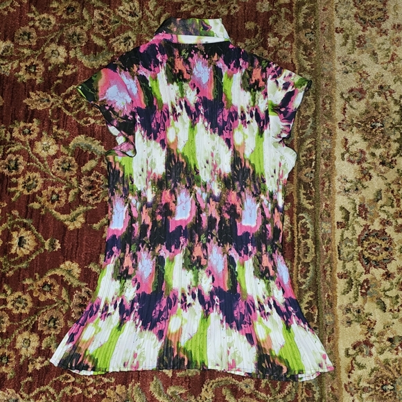 Bundle 3 for $25 / Essentials top - Picture 2 of 3